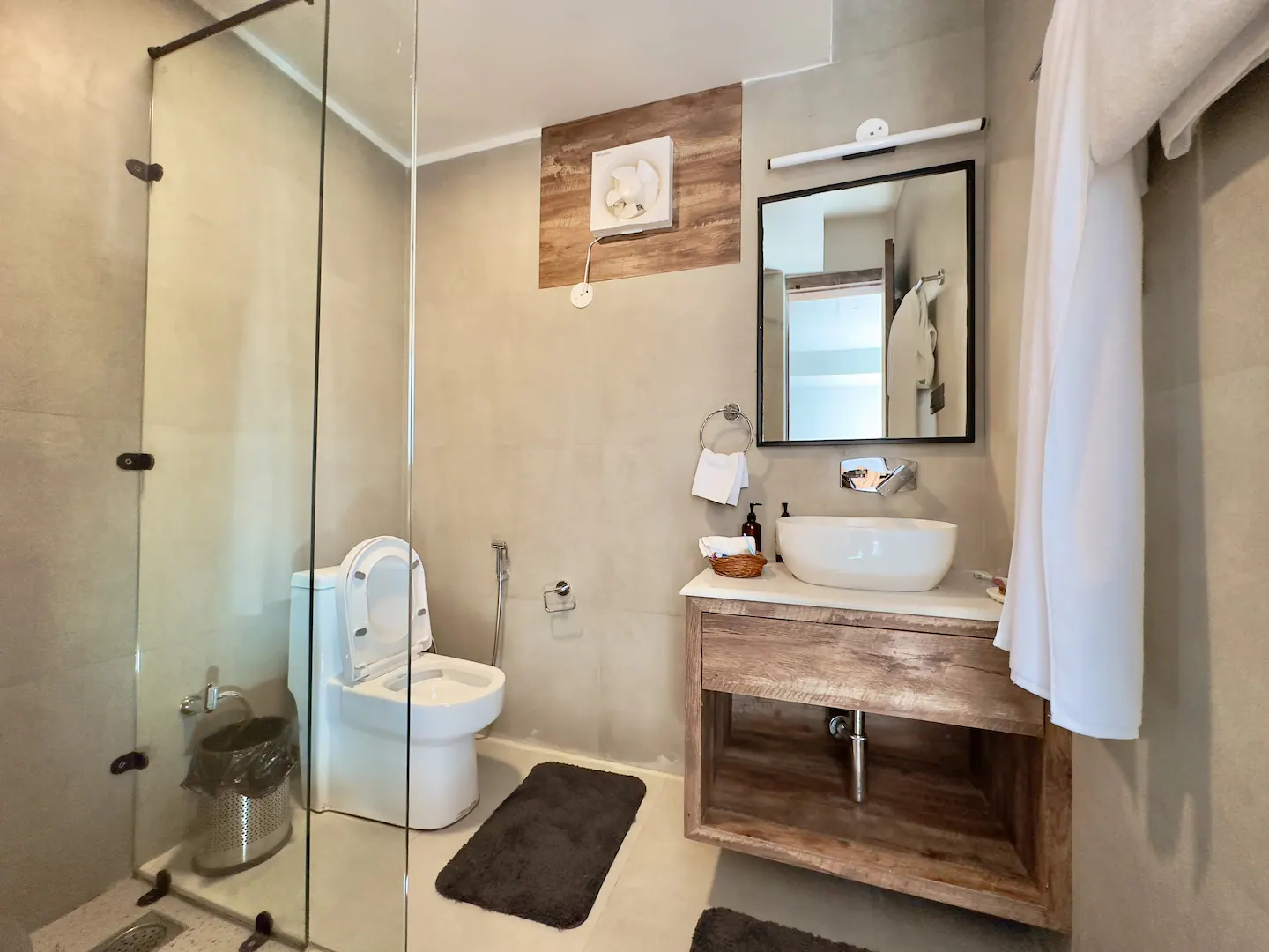 926b9c32-b989-4567-8d29-9bb788bc21fd